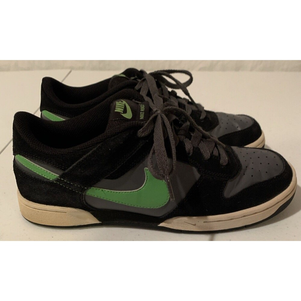 Nike Renzo 2 Sneakers Shoes Mens 8 Black Gray Green Low Skate Suede Leather 2011
